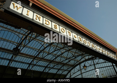 Die alte Royal Windsor Station nun ein Einkaufszentrum Windsor England Stockfoto