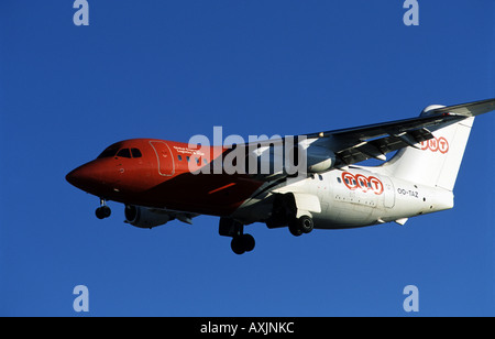 TNT-Logistik Fracht-Flugzeug landet auf dem Flughafen von Palermo, Sizilien. Stockfoto