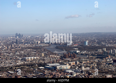 Hohen Niveau schrägen Luftbild östlich von Fulham-Kensington-Chelsea und Battersea London SW6 SW10 SW11 und SW3 England UK Feb 2006 Stockfoto