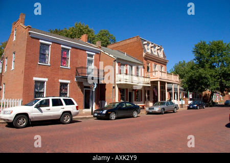 Alten Backsteingebäude entlang historischen Hauptstraße in St. Charles, Missouri Stockfoto