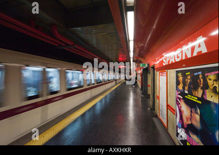 U-Bahnstation am Piazza di Spagna, Altstadt, Rom, Italien Stockfoto