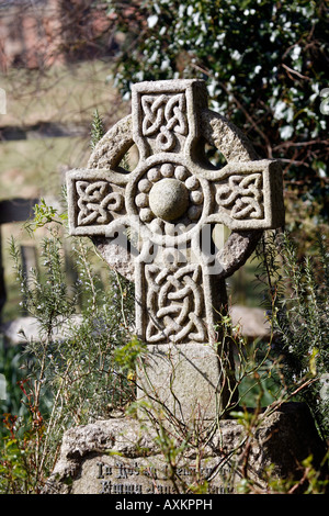 Keltenkreuz auf Friedhof Stockfoto