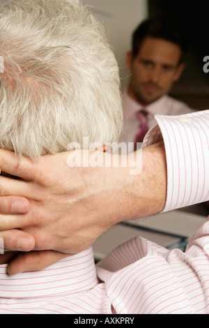 Zwei Geschäftsleute mit einem Treffen (Teil), selektiven Fokus Stockfoto