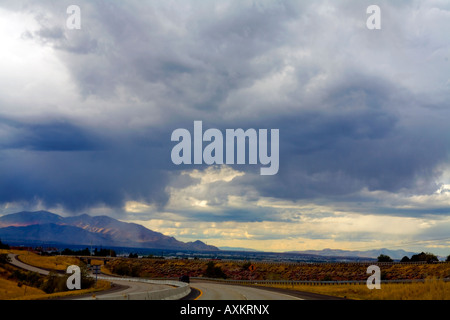 Sturm Wolken über das Tal und die Berge in Salt Lake City, utah Stockfoto