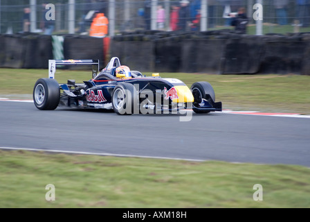 Dallara F308 Mercedes HWA britische F3 internationale Serie Rennwagen bei Oulton Park Motor Race Circuit Cheshire England UK Stockfoto