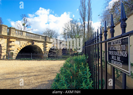 Magdalen Brücke über den Fluss Cherwell, Oxford, England Stockfoto
