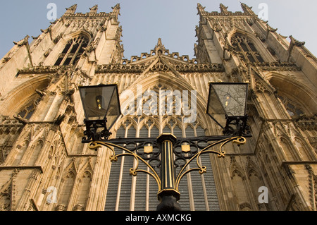 Westfassade des York Minster North Yorkshire England UK GB Großbritannien Stockfoto