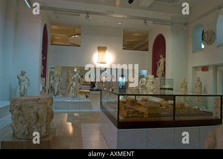 Exponate aus der Römerzeit-Website von Leptis Magna Galerie 9 in der Jamahiriya Museum, Green Square, Tripoli, Libyen. Stockfoto