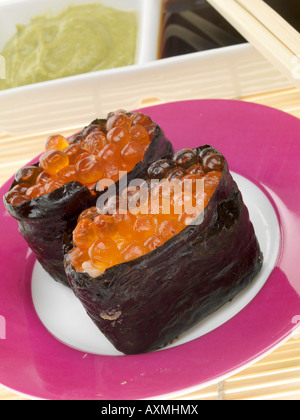 Akashi Lachsrogen Sushi Stockfoto
