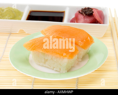 Akashi Lachs Sushi Stockfoto