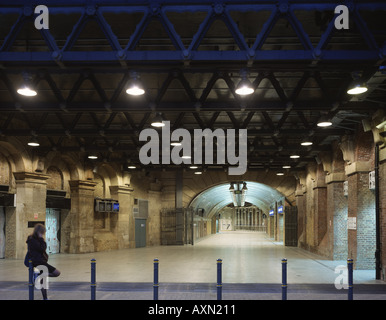 U-BAHNSTATION JUBILEE LINE DER LONDON BRIDGE Stockfoto