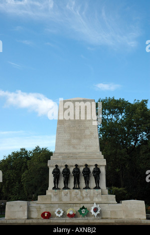 War Memorial entworfen von Harold Chalton Bradshaw in London, Großbritannien Stockfoto