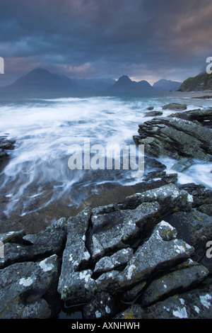 Stürmische Morgen über der Küste in der Nähe von Elgol, Isle Of Skye, Schottland Stockfoto