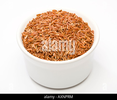 Roter Camargue Reis in eine Schüssel weiß Stockfoto
