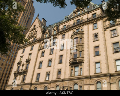 Die Dakota-Building auf 72nd Street und Central Park West in New York City USA Stockfoto