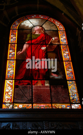 Glasfenster im Ste Elisabeth Kirche Paris Frankreich Stockfoto