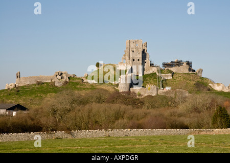 Ruinen von Corfe Castle in der Nähe von Swanage Dorset UK Stockfoto