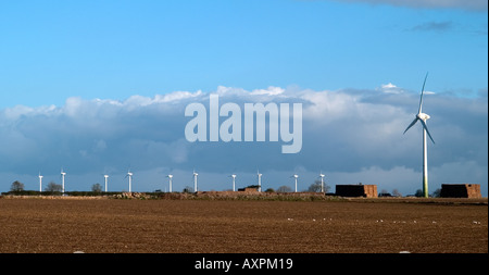 ENERCON E-66 1,5MW EINZELNE WINDENERGIEANLAGE BEFINDET SICH IN MARTOCK, Norfolk, East Anglia, England, UK, EURPOE, Stockfoto