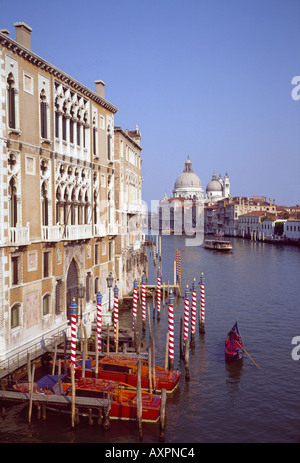 Europa Italien Venetien Venedig Canal grande schwarz und weiß mit Farbe b w Stockfoto