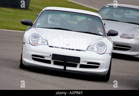 2004 Porsche 996 GT3 RS im Frühjahr GRRC Sprint bei Goodwood, Sussex, UK. Stockfoto