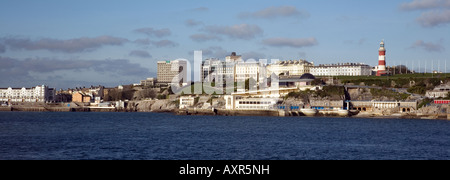 Ein Blick auf Plymouth Hacke Mt Batten Wellenbrecher entnommen. Stockfoto