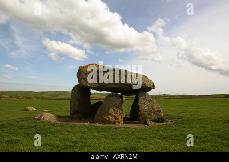 Carreg Samson Dolmen in der Nähe von Mathry in Pembrokeshire Wales. Grabkammer in der Nähe Küste Stockfoto