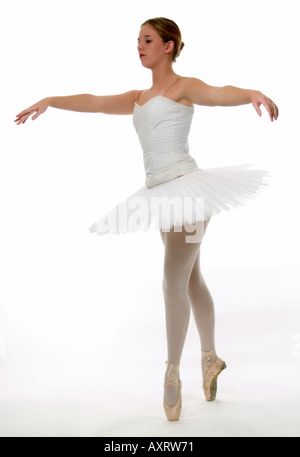 Kaukasische Teen Mädchen Ballerina tanzen 15 bis 17 auf Zehen USA Stockfoto