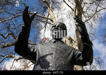 Nelson Mandela Statue in Parliament Square. Stockfoto