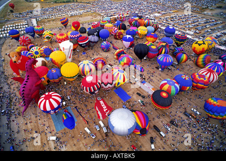 Überblick über abheben am Ballonfestival Albuquerque in New Mexico Stockfoto
