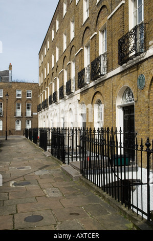 Canonbury Square London N1 George Orwell lebte hier. Georgianische vierstöckige Terrasse Häuser London Bezirk Islington 2008 2000s UK HOMER SYKES. Stockfoto