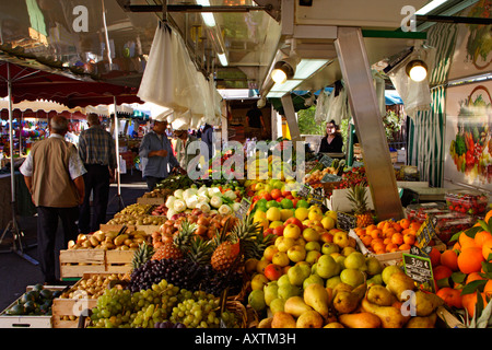 Marktstand in Ajaccio, Korsika, Frankreich Stockfoto