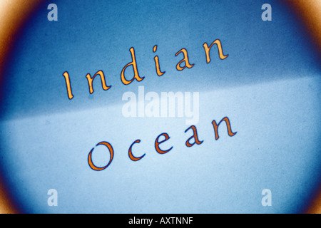 Nahaufnahme von den Worten Indischer Ozean Stockfoto