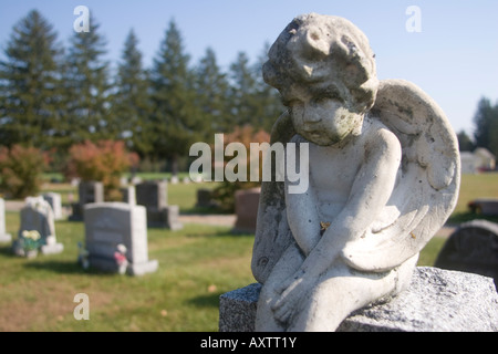 Ein Upstate NY Friedhof gegründet 1861, Soldaten unterzubringen, die im Bürgerkrieg gestorben weiterhin als Begräbnisstätte dienen Stockfoto