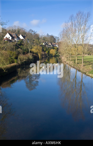 Der Fluss Stour am Spetisbury Dorset Stockfoto