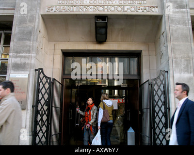 St. Martins School of Art Eingang London England Stockfoto