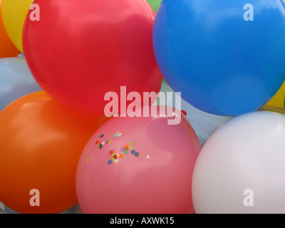 Nahaufnahme von bunten Luftballons Stockfoto