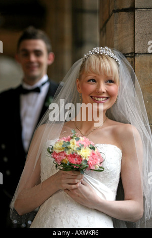 jungen schottischen paar am Tag ihrer Hochzeit Stockfoto