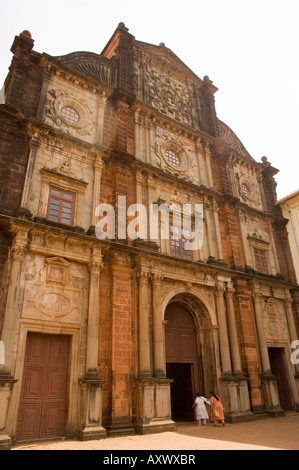 Die Basilika Bom Jesus, erbaut 1594, Old Goa, Goa, Indien Stockfoto