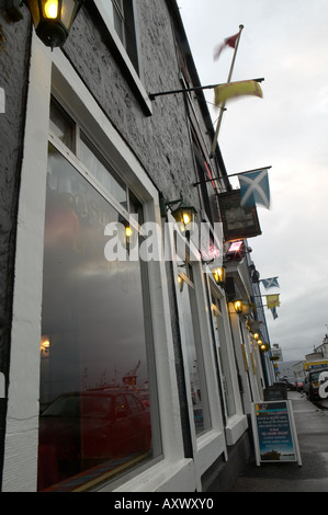 Mishnish Pub und Hotel am Meer, Tobermory, Isle of Mull, Westküste von Schottland, Vereinigtes Königreich Stockfoto