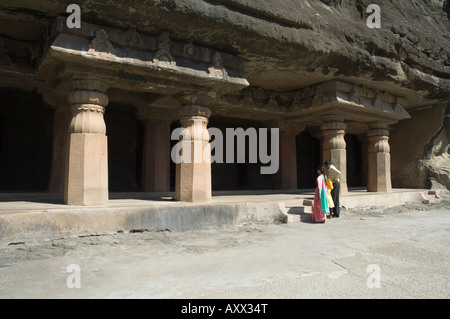 Ajanta Höhlenkomplex, geschnitzten buddhistischen Tempeln in Fels aus dem 5. Jahrhundert v. Chr., Ajanta, Maharashtra, Indien Stockfoto