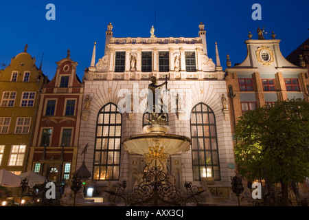 Der Neptun-Brunnen, Symbol von Danzig, vor Dom Uphagena, Dlugi Targ, Danzig, Pommern, Polen Stockfoto