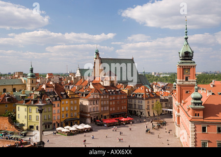 Erhöhten Blick auf das königliche Schloss und Schlossplatz (Plac Zamkowy), Altstadt (Stare Miasto), Warschau, Polen Stockfoto