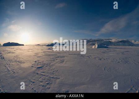 Eisbergen gefroren ins Meer außerhalb Uummannaq, Grönland Stockfoto