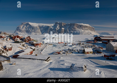Uummannaq Stadt in Nord-West-Grönland im Winter Stockfoto