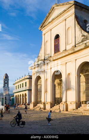 Die Iglesia Parroquial De La Santisima Trinidad (Heilige Dreifaltigkeitskirche), Plaza Mayor, Trinidad, Kuba, Westindische Inseln Stockfoto