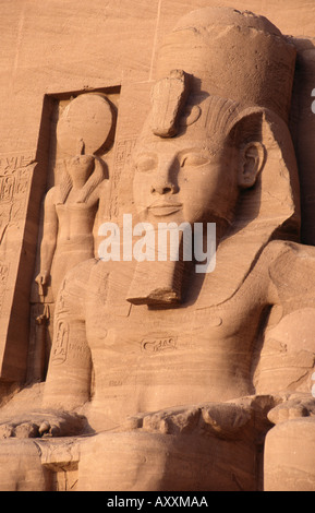 Abu Simbel, große Tempel, Kolossalstatuen Ramses II. Stockfoto