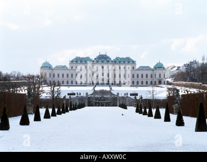 Wien, Belvedere, Blick Durch Den Garten Auf Das Obere Belvedere Stockfoto