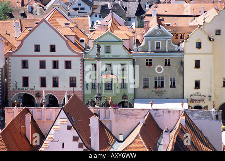 Blick von der Burg des Stadtplatzes, Cesky Krumlov, UNESCO-Weltkulturerbe, Tschechische Republik, Europa Stockfoto