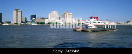 Skyline der Stadt und dem Mississippi River, New Orleans, Louisiana, Vereinigte Staaten von Amerika, Nordamerika Stockfoto