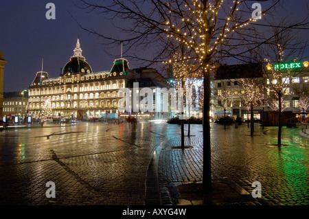 Magasins du Nord zu Weihnachten, Kongens Nytorv, Kopenhagen, Dänemark, Skandinavien, Europa Stockfoto